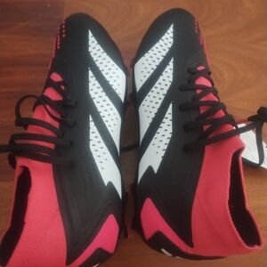 Adidas Predator accuracy.2 soccer cleats
